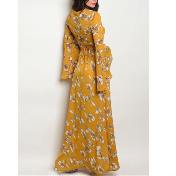 Mustard Gray Floral Crop Top & Skirt - Picture 3 of 7